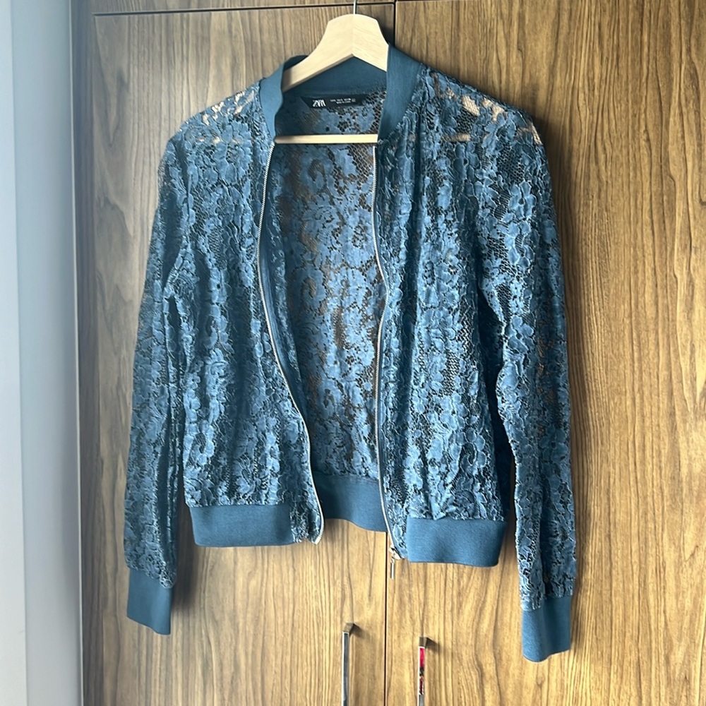 Jacket - ZARA - Small
